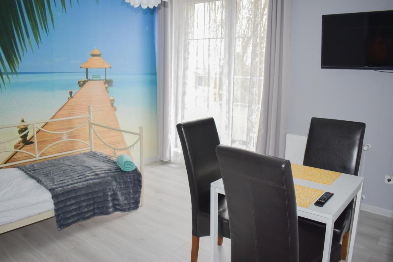 Hostel Przed Switem กอร์ซุฟเวียลคอปอลสกี ภายนอก รูปภาพ